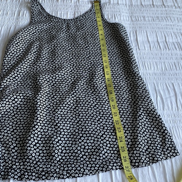 Esprit Sport black and white floral tunic style sleeveless top. 100% viscose. M - Picture 10 of 11
